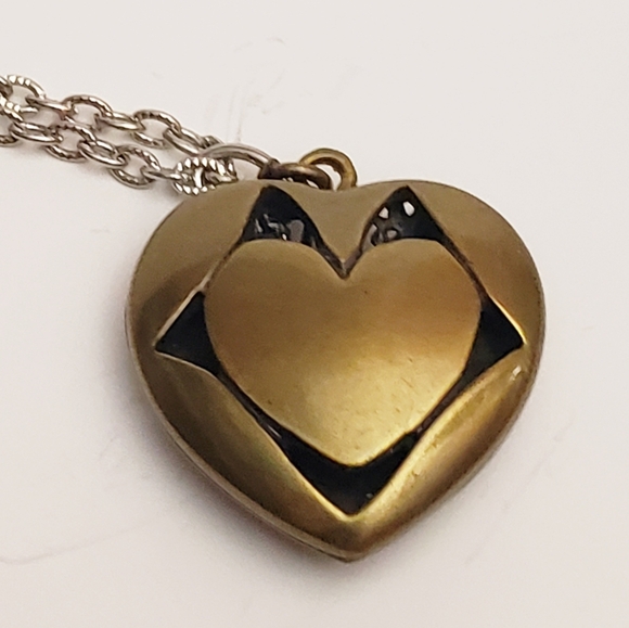 Beautiful 2 Sided Filligree Puffy Heart Pendant Rhinestones Brass/Gold - Picture 7 of 10